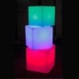 Пластиковые светящиеся кубы